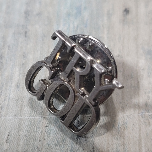 Tiffany & Company Sterling TRY GOD Pin. - Picture 8 of 9